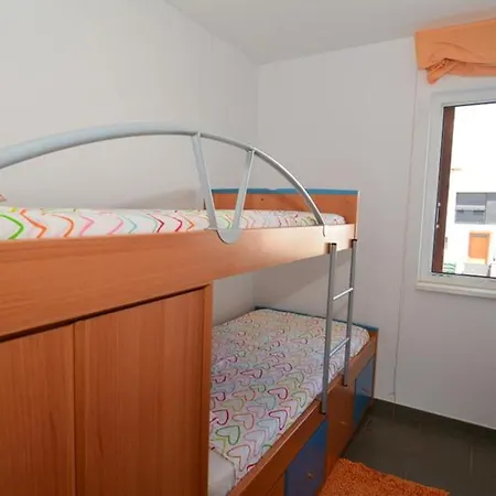 Hotel Casa Roda De Bera, 4 Dormitorios, 7 Personas - Es-320-22 *