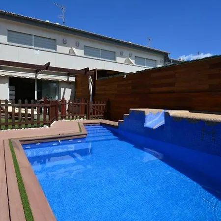 Hotel Casa Roda De Bera, 4 Dormitorios, 7 Personas - Es-320-22 Roda de Bera